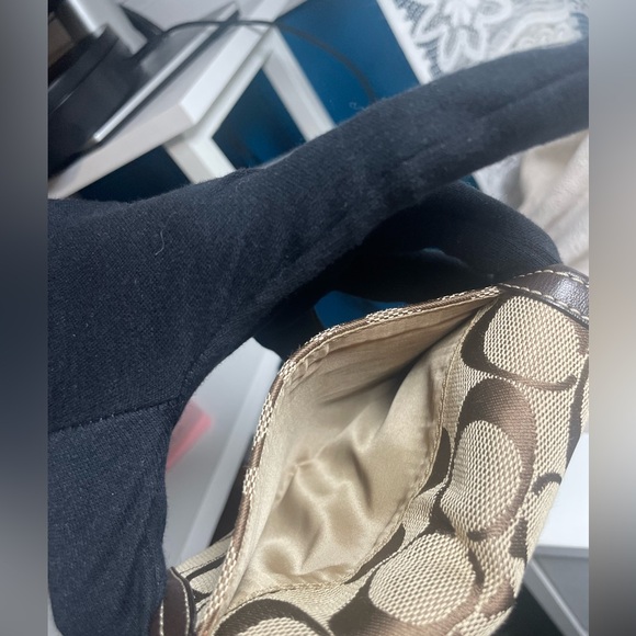 Coach Y2k Signature Canvas & Leather Trifold Wallet. 4 in H x 5 in L - Picture 12 of 12